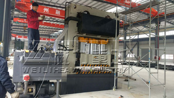 門式液壓機調(diào)試