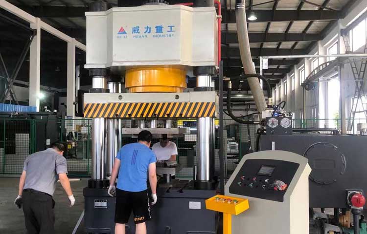 汽車輪轂沖壓成型液壓機 汽車輪轂沖壓成型液壓機